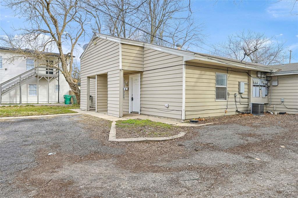 817 S Elm Street 2