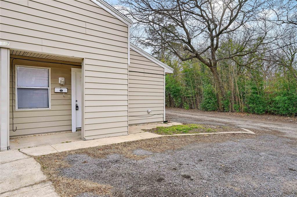 817 S Elm Street 2