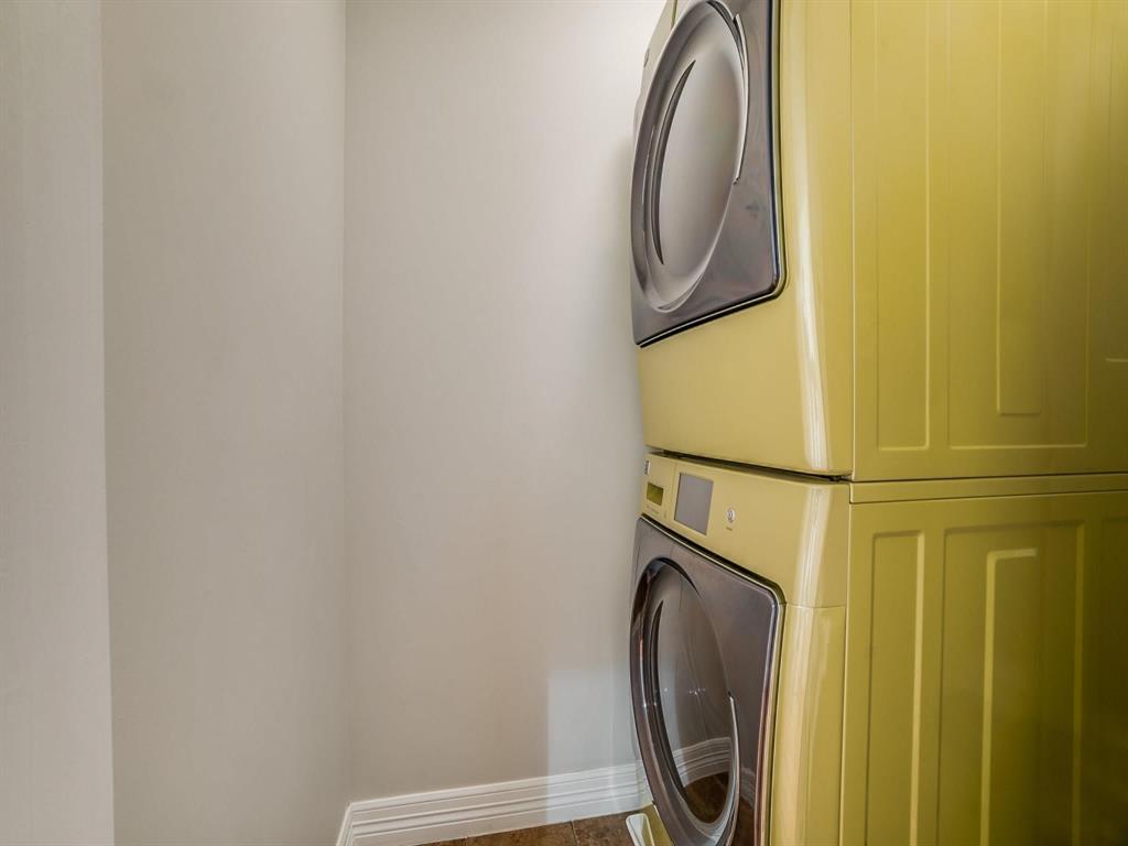 Metropolitan 1200 Main St Condo - Residential Lease