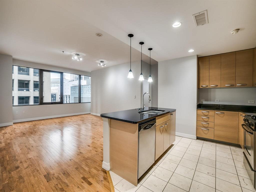 Metropolitan 1200 Main St Condo - Residential Lease
