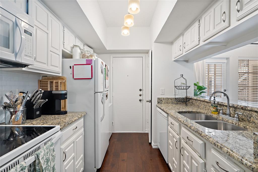 Bryan Place Condo - Residential