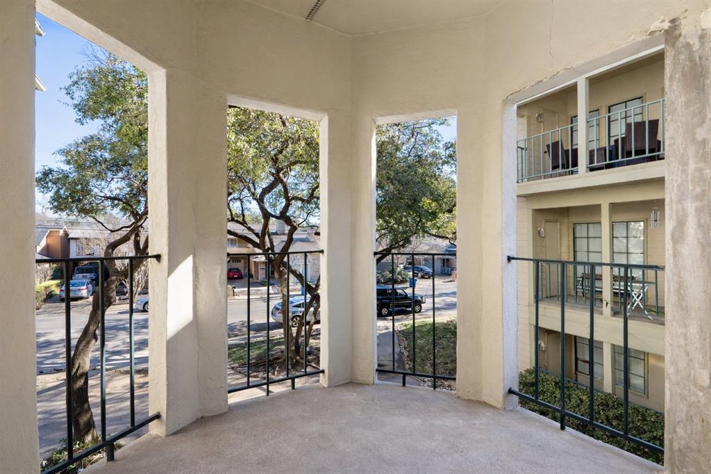 Bryan Place Condo - Residential