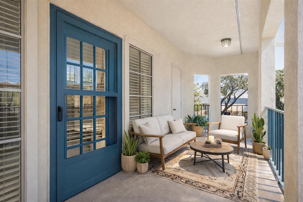 Bryan Place Condo - Residential