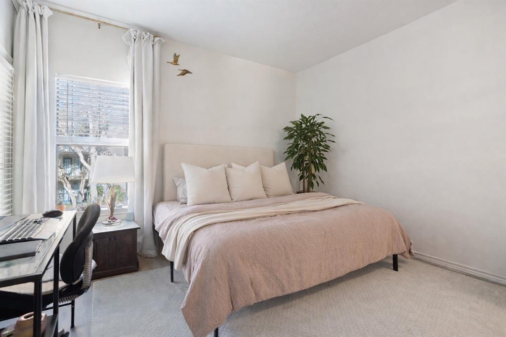 Bryan Place Condo - Residential