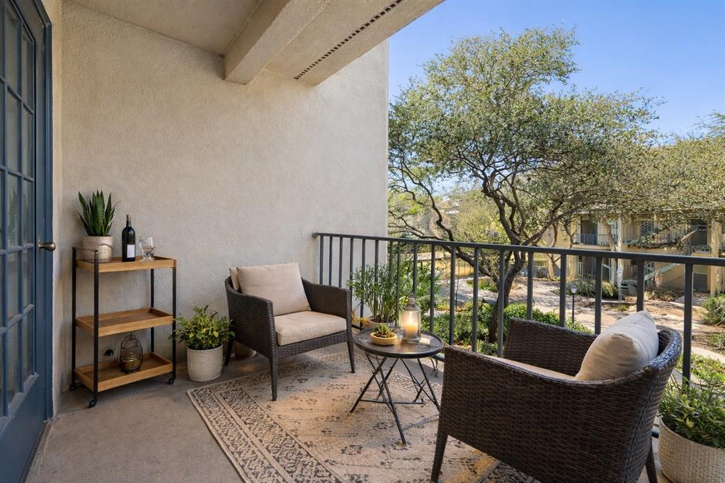 Bryan Place Condo - Residential