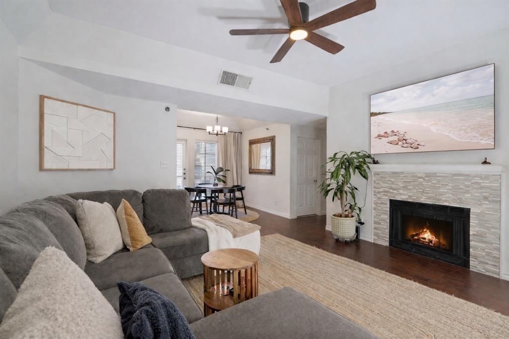 3105 San Jacinto Street 208