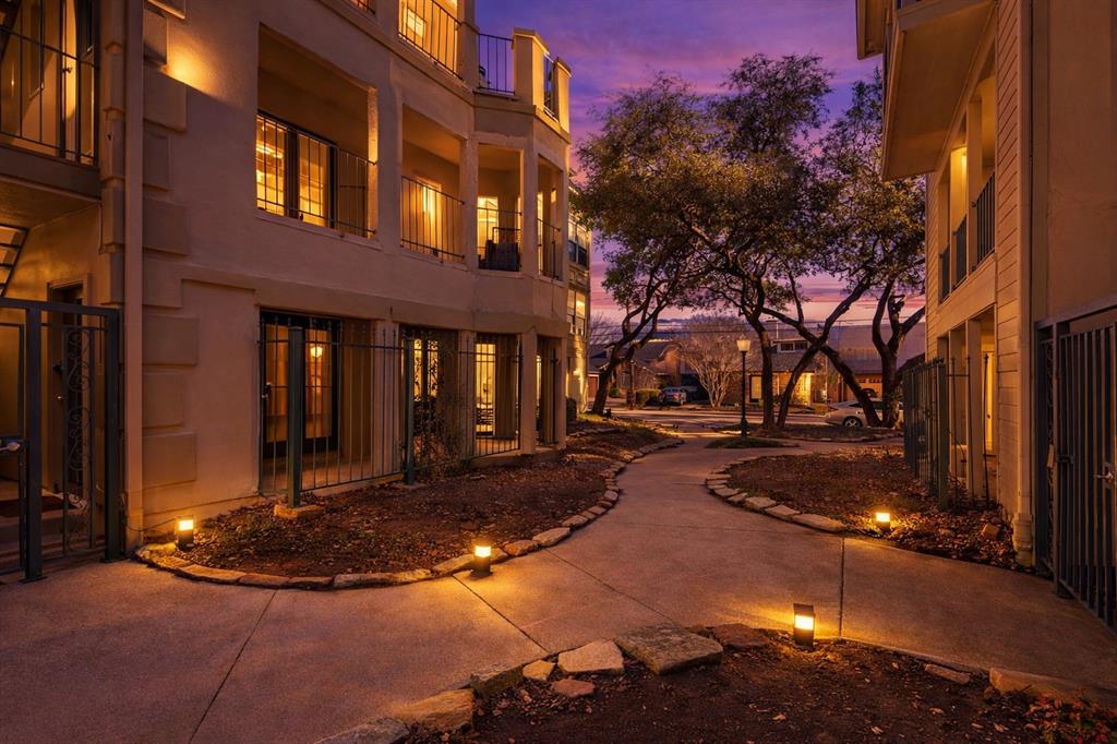 Bryan Place Condo - Residential