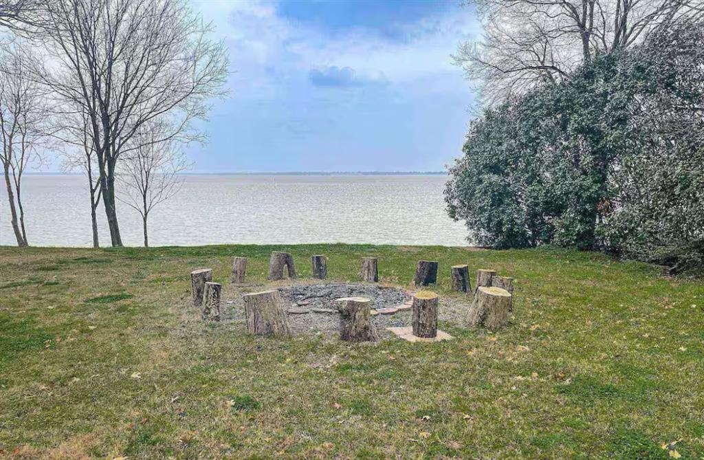 Valentine Shoreline - Residential