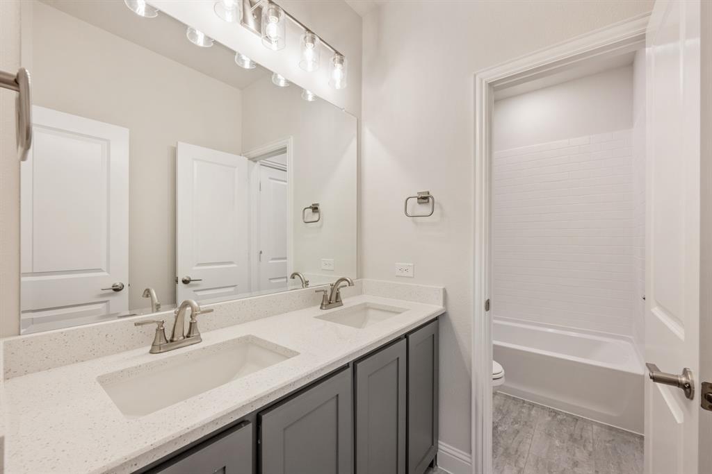 Sonoma Verde - Residential