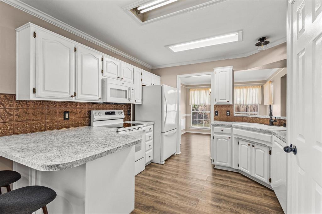 Country Club Village Add - Residential