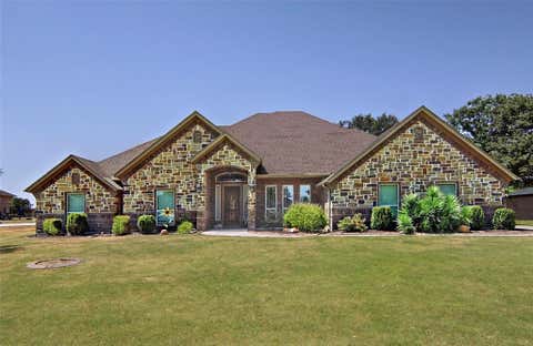 Photo of 121 Arbor Terrace, Weatherford, TX 76087 (MLS # 21368903)