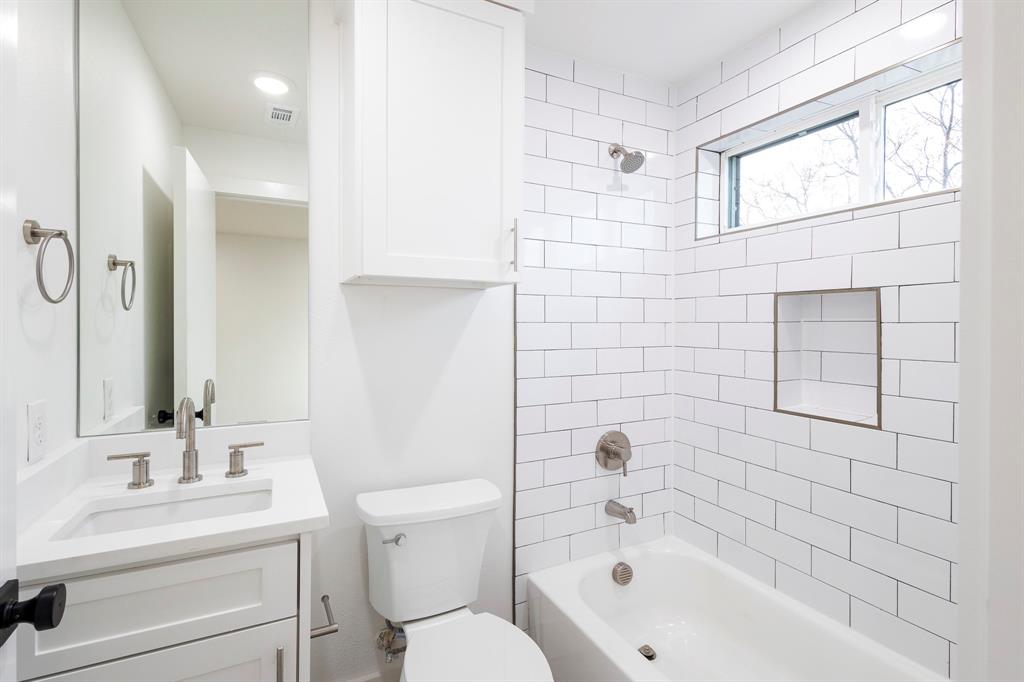 Holmes - Residential Lease