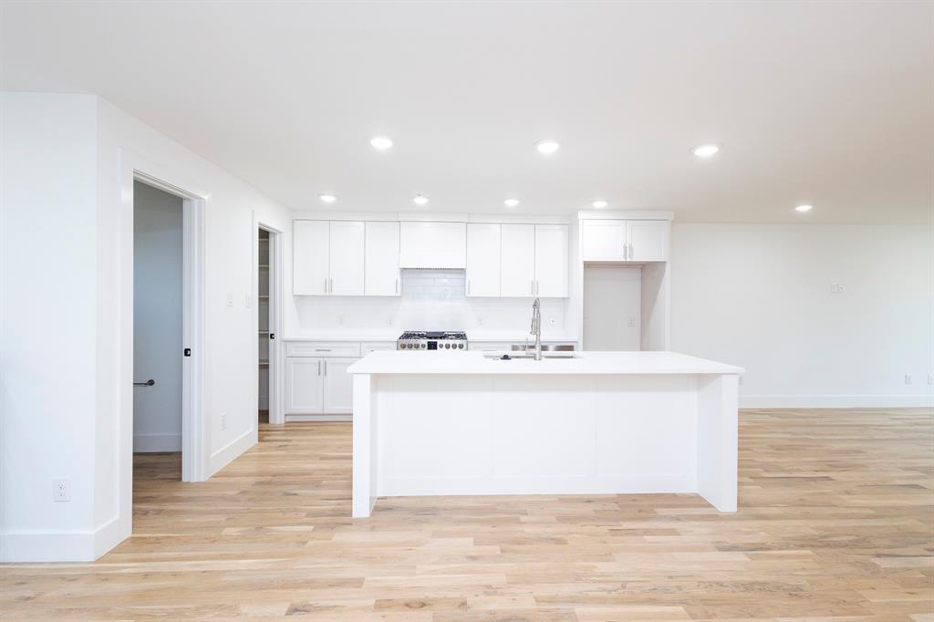 Holmes - Residential Lease