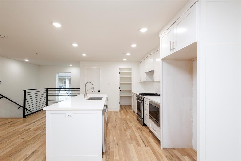 Holmes - Residential Lease