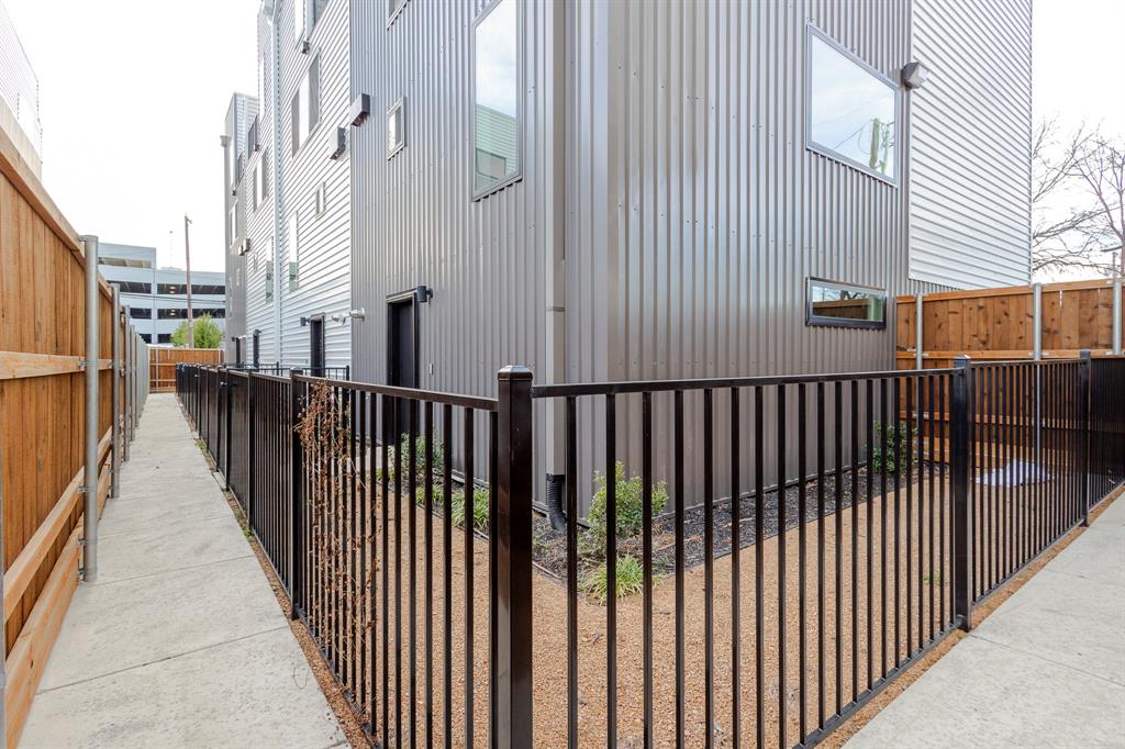 Holmes - Residential Lease