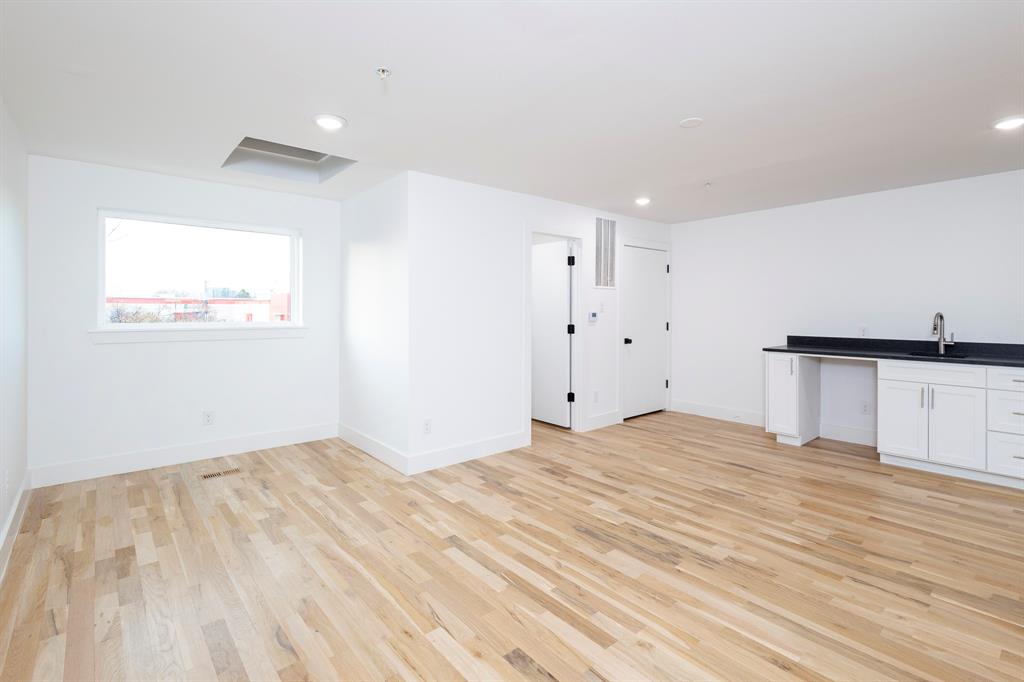 Holmes - Residential Lease