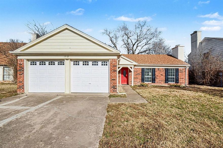 LOCATION!! LOCATION!! LOCATION!! Charming 3 bed, 2 bath, 1488 sq ft, 1 story home in Flower Mound! Move In Ready! Spacious living room with wood burning cozy fireplace! Open kitchen concept with updated counters. Primary suite with attached bathroom. Spacious backyard, great for family gatherings!  GRANITE kitchen countertops as well as primary bathroom vanity top. Come and enjoy the many community features close by - Jake's Hilltop Park, Prairie Trail Elementary, Lamar Middle School, Marcus High, Prairie Creek Park. Conveniently located between Hwys 407, 2499 and 1171 and a short distance to I35E.