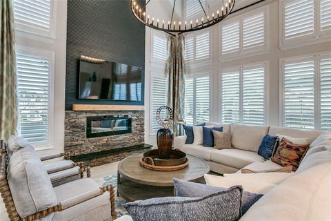 2411 Perdue Avenue Irving TX 75062