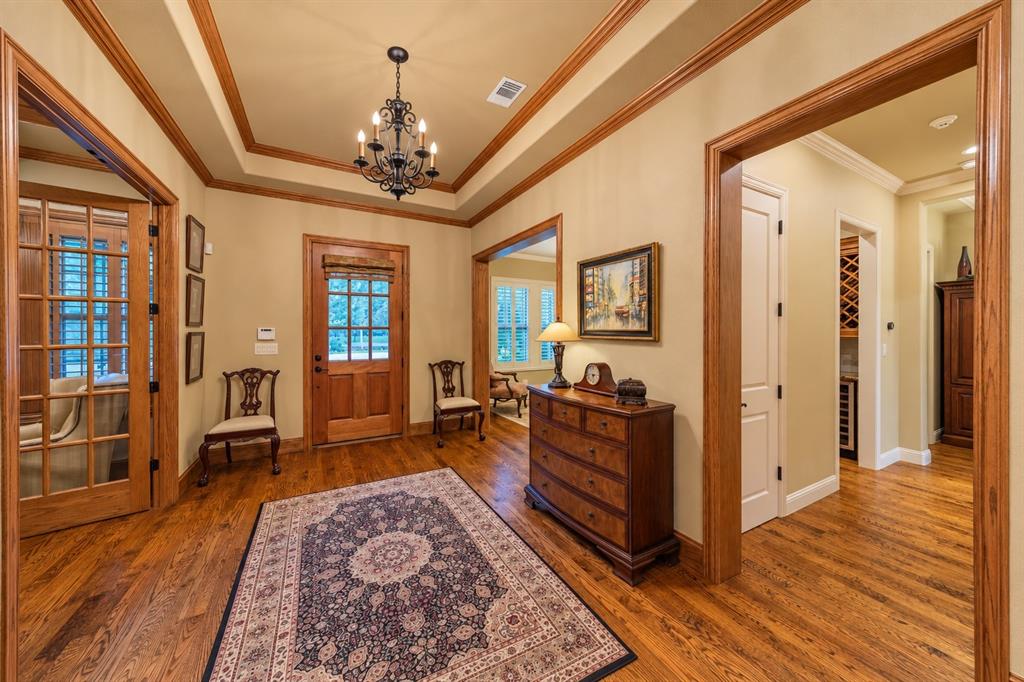 5410 Valley Oak Court