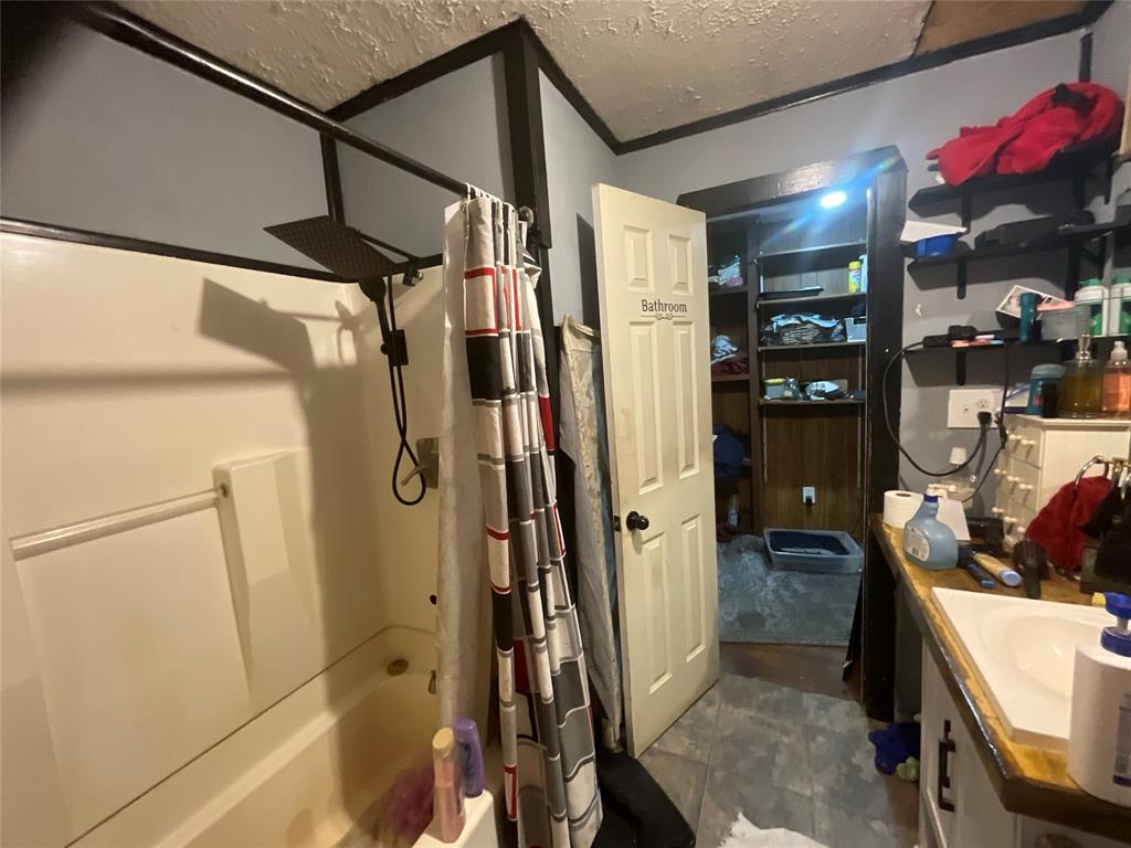 206 County Road 3661