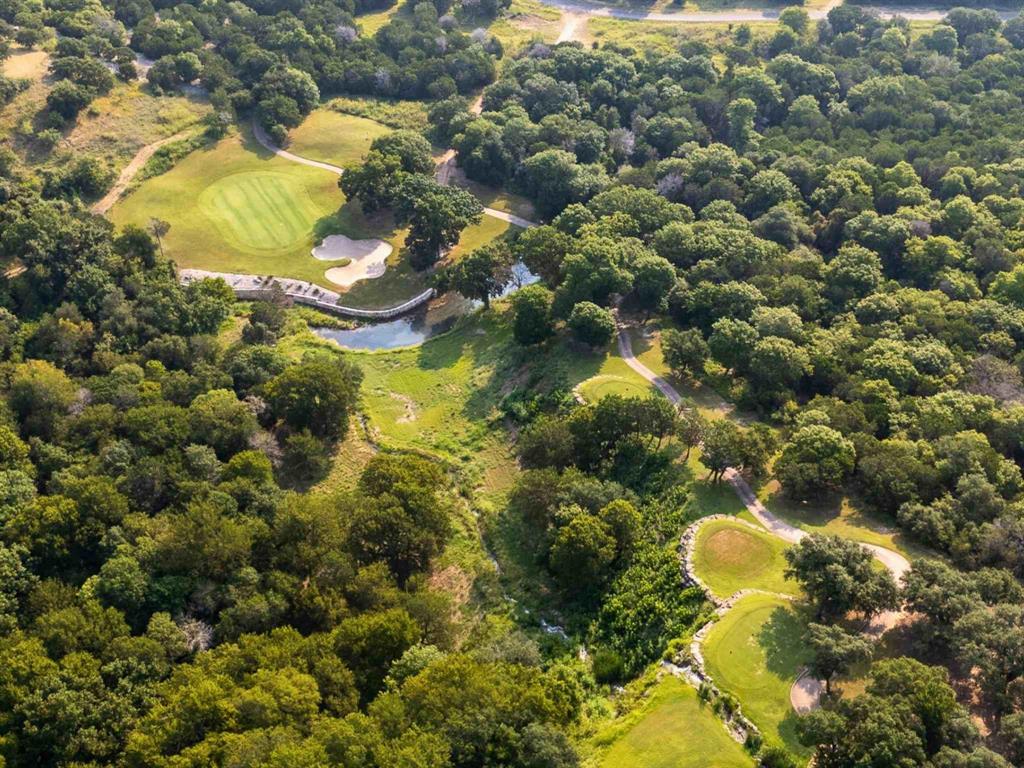 Retreat PH 23 - Land