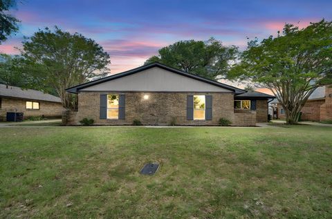 411 Gingerbread Lane Waxahachie TX 75165