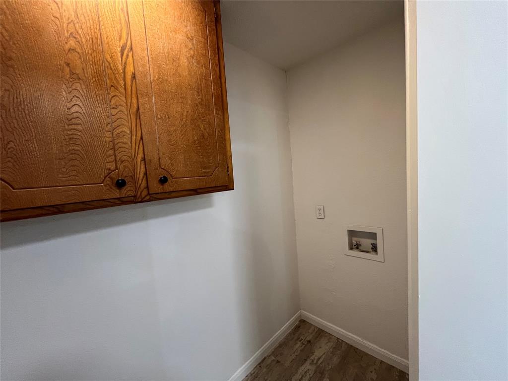 Subd DECORDOVA BEND - Residential Lease