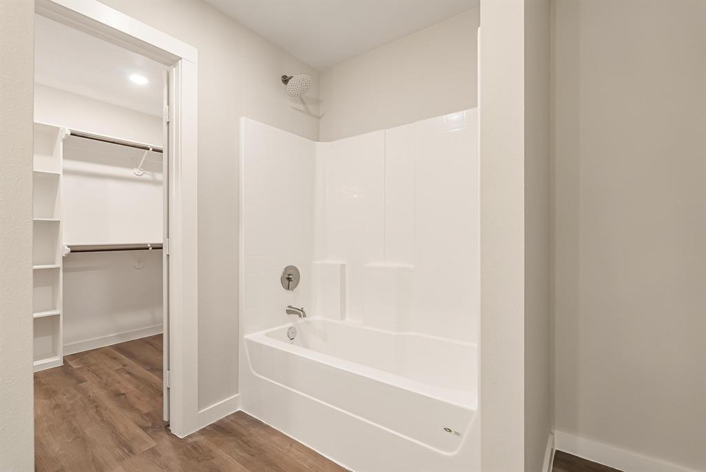 Sandy Crk Vlg Add Sec 2 - Residential Lease