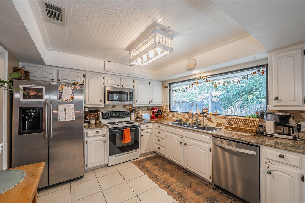 518 Meadowbrook Street