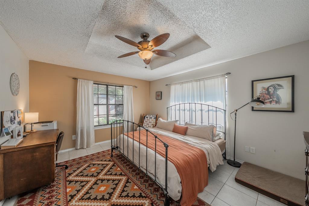 518 Meadowbrook Street