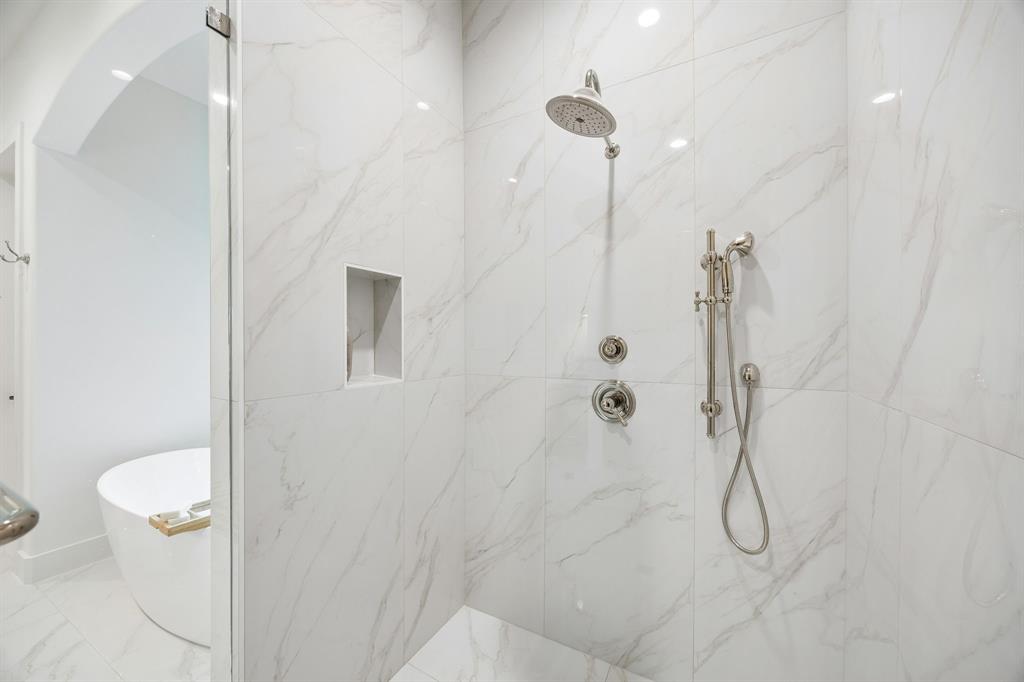 Prestonwood - Residential