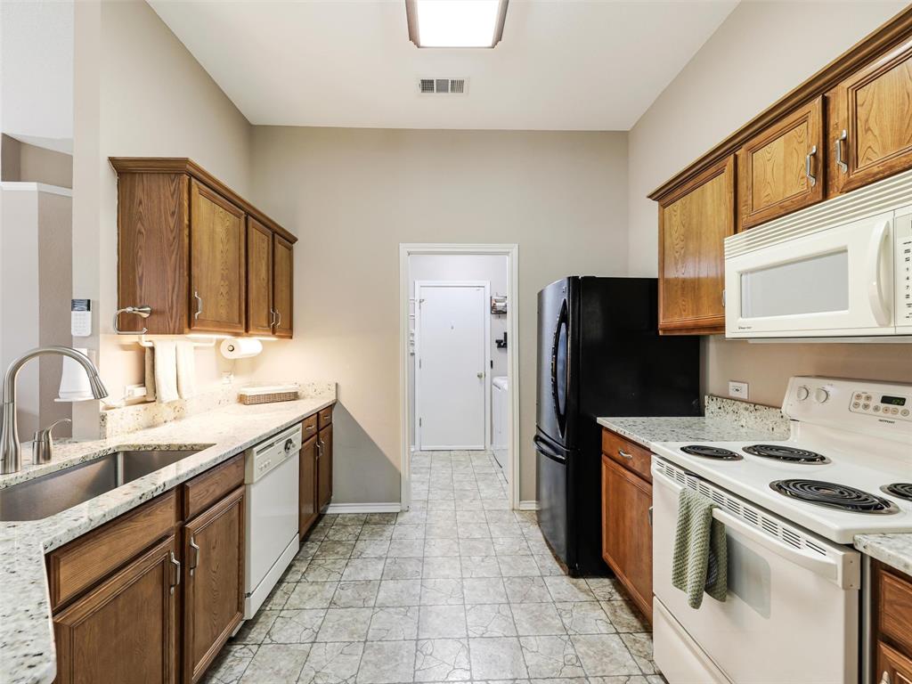 2109 Lilac Circle