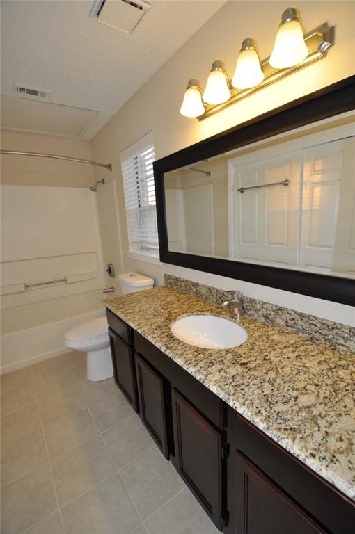 EASTON CONDOMINIUMS - Residential Lease