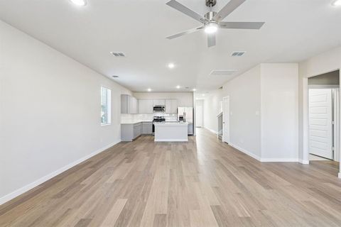 Tiny photo for 15028 Leighton Creek Court, Fort Worth, TX 76052 (MLS # 21341615)