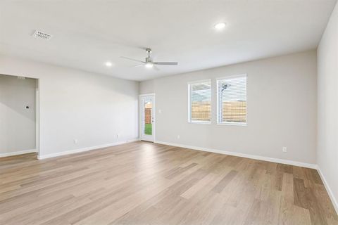 Tiny photo for 15028 Leighton Creek Court, Fort Worth, TX 76052 (MLS # 21341615)