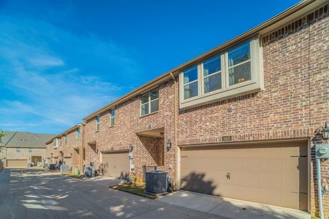 Tiny photo for 2437 Gramercy Park Drive, Flower Mound, TX 75028 (MLS # 21191693)