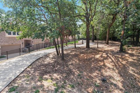 Tiny photo for 2437 Gramercy Park Drive, Flower Mound, TX 75028 (MLS # 21191693)