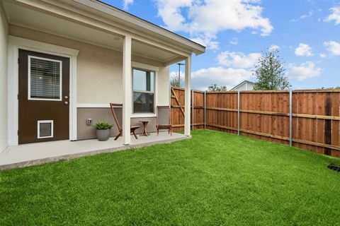 Photo of 3272 Ganzer Road W #101B, Denton, TX 76207 (MLS # 21261196)