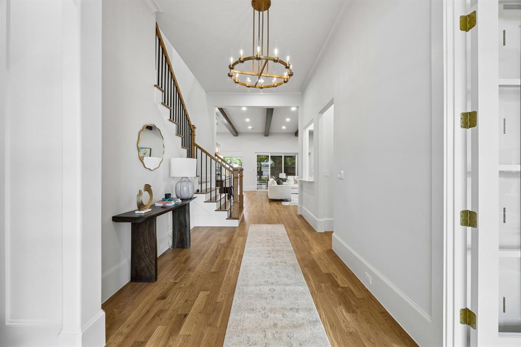 9939 Ontario Lane