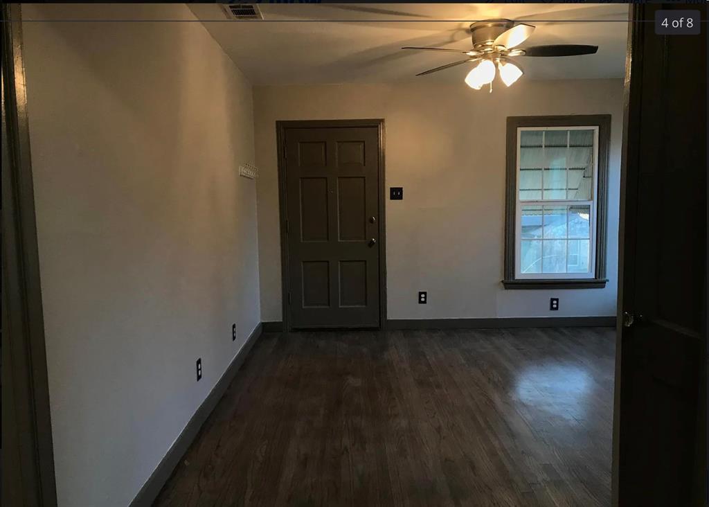 Photo 6 of 9 of 422 N Oak Cliff Boulevard house