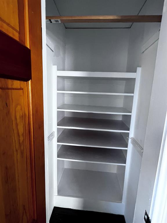 Freeman Heights - Residential Lease