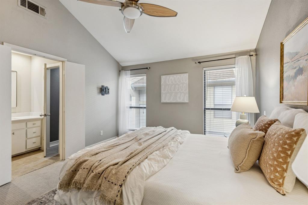 Travis Twnhms 4242 - Residential