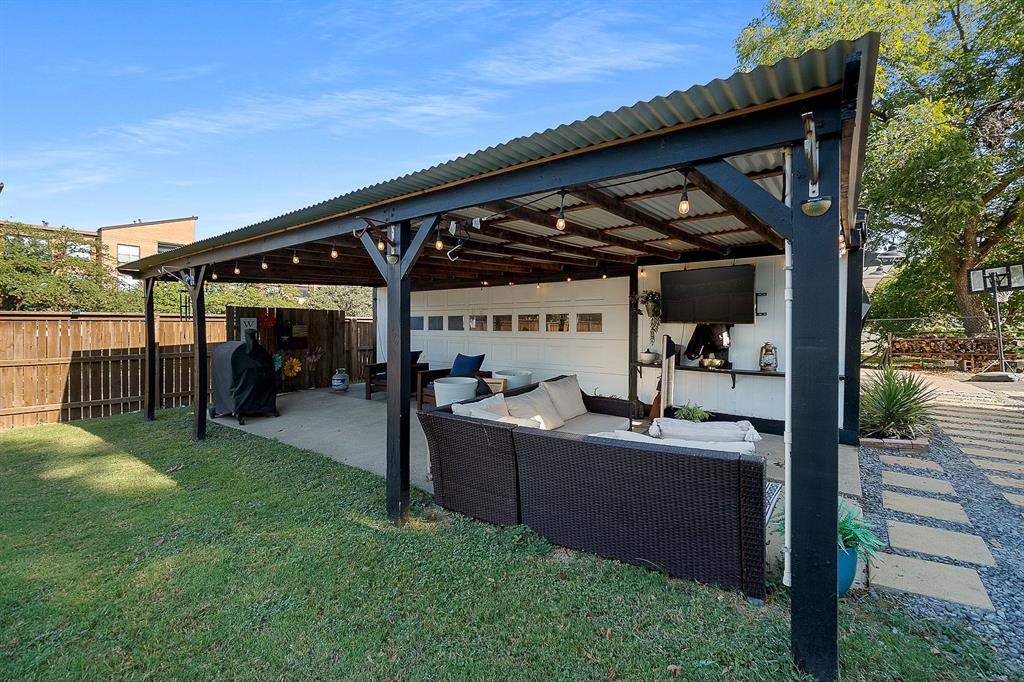 Casa Linda Highlands - Residential