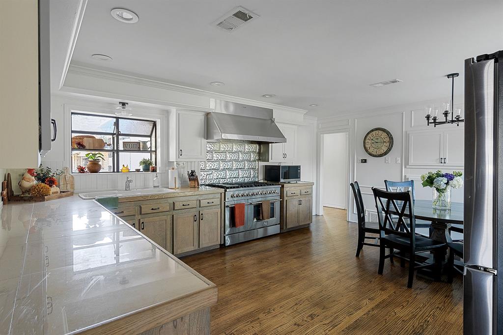 Casa Linda Highlands - Residential