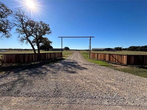 A home in Lipan