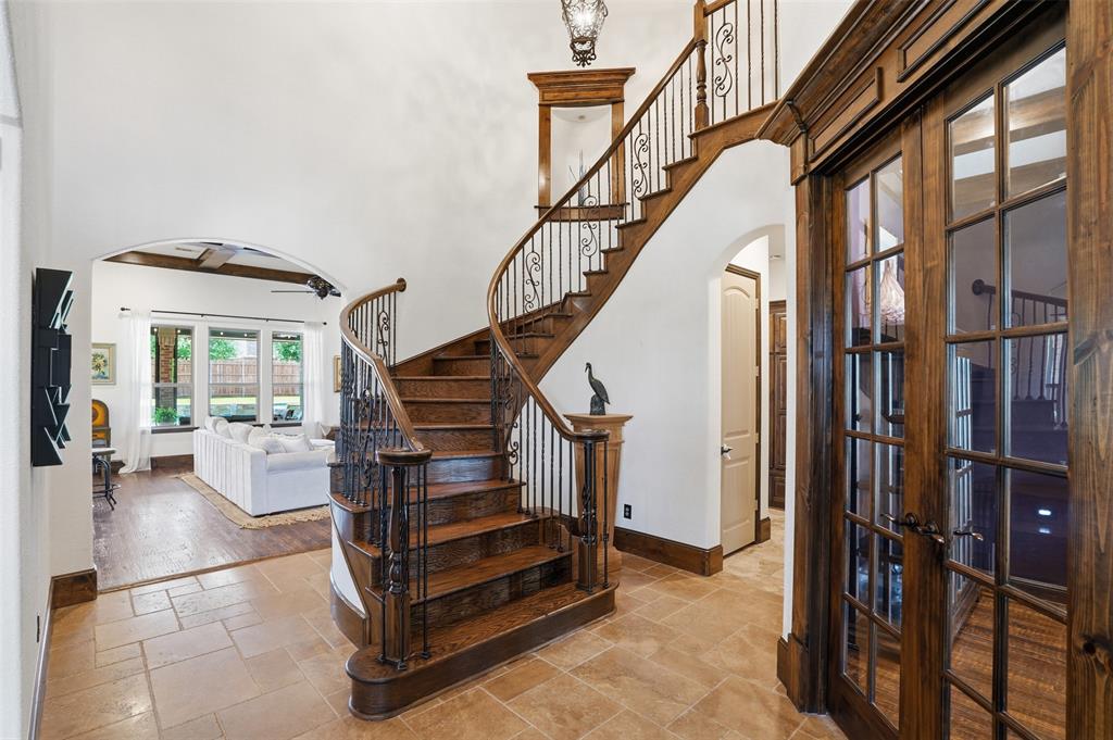 207 Tamiami Trail