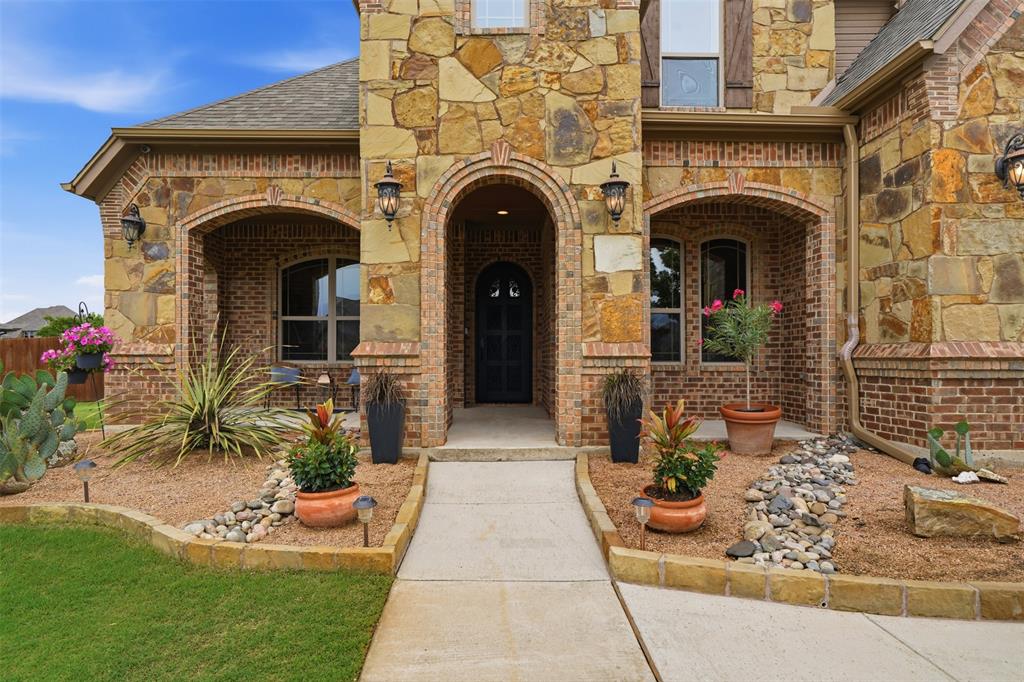 207 Tamiami Trail