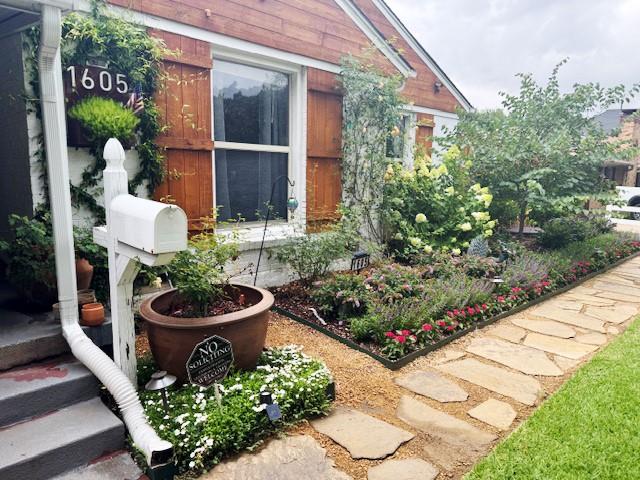 1605 W 7th Street