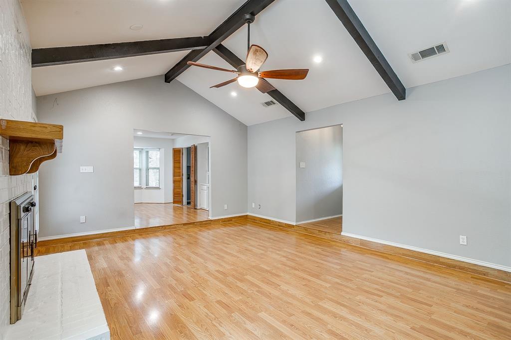 3017 Bluebonnet Lane