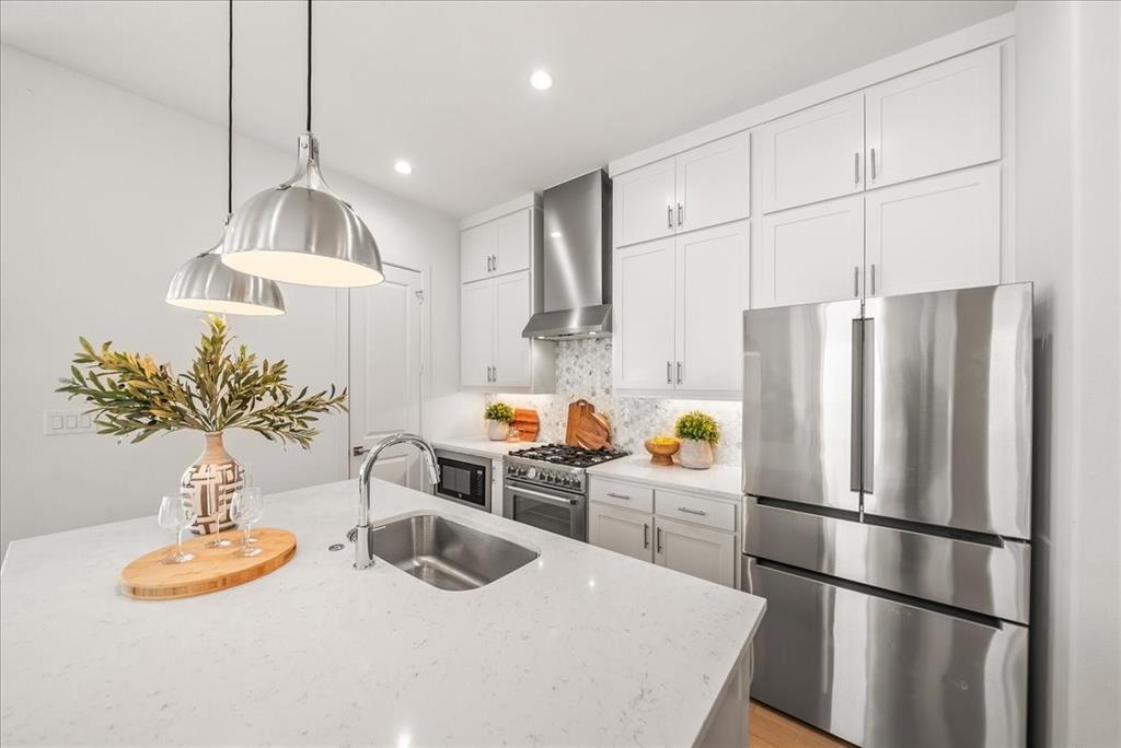 Main 7 Townhome Addition - Residential